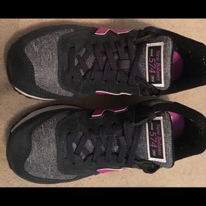 Woman’s, New Balance, 574 Classics
